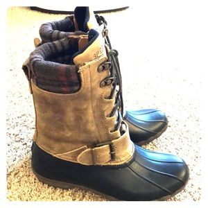 Women’s Sperry Salt Water Duck Boots! Black/Tan